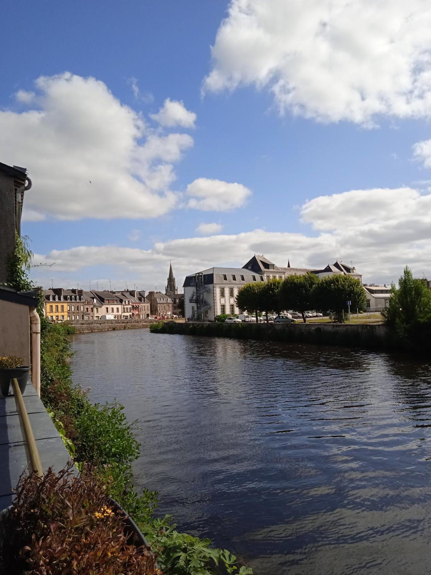 Auberge De Jeunesse Hi Pontivy Dış mekan fotoğraf